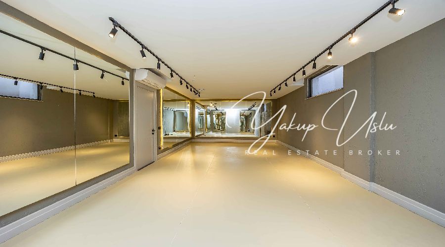 Turkish hammam sauna fitness center luxury villa Kargicak Alanya Professional massage room hobby space basement Kargicak villa