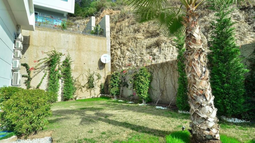 Alanya tepe sie view villa for sale