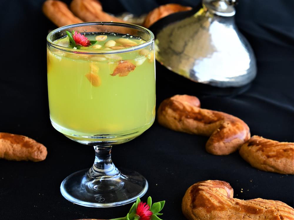 Lemonade of Alanya with pistachio
