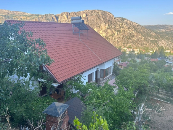 Sariveliler for sale Villa Karaman