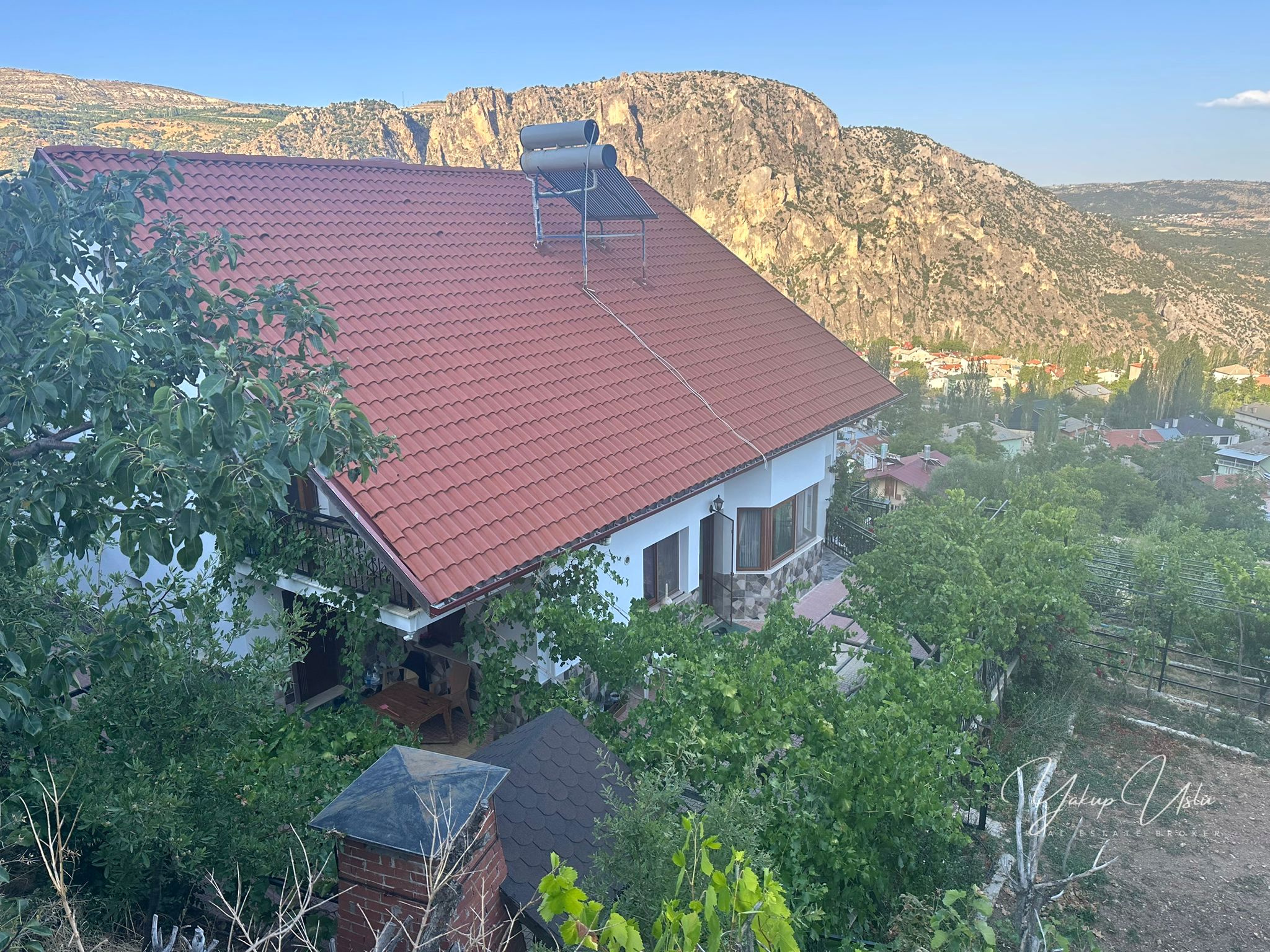 Sariveliler for sale Villa Karaman