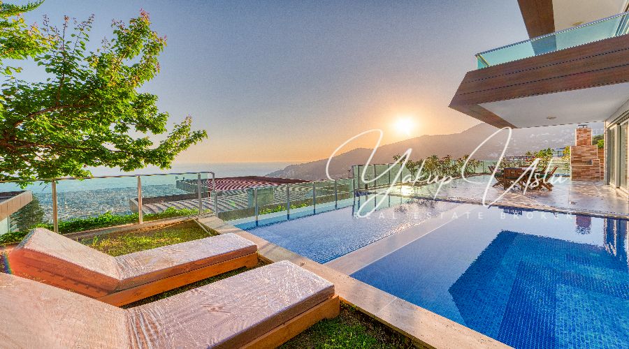 Baktas sea-view villa for sale Alanya