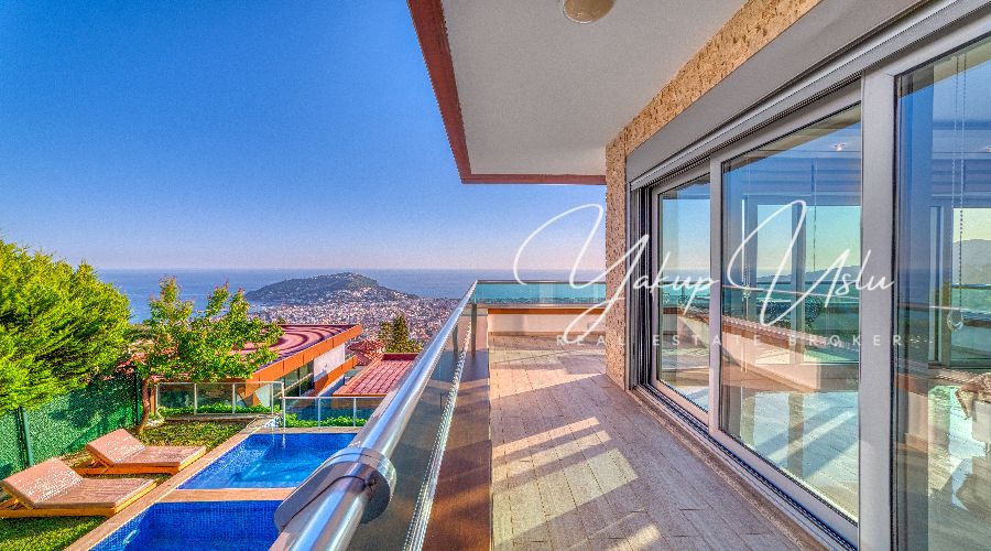 Baktas sea-view villa for sale Alanya
