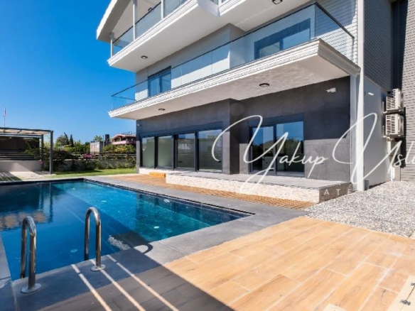 RealtorYakupUslu-IDEAL&Partners-Luxury-4-Bedroom-villa-forsale-Side-Turkiye-real-estate-Side-zuverkaufen-tillsalu010