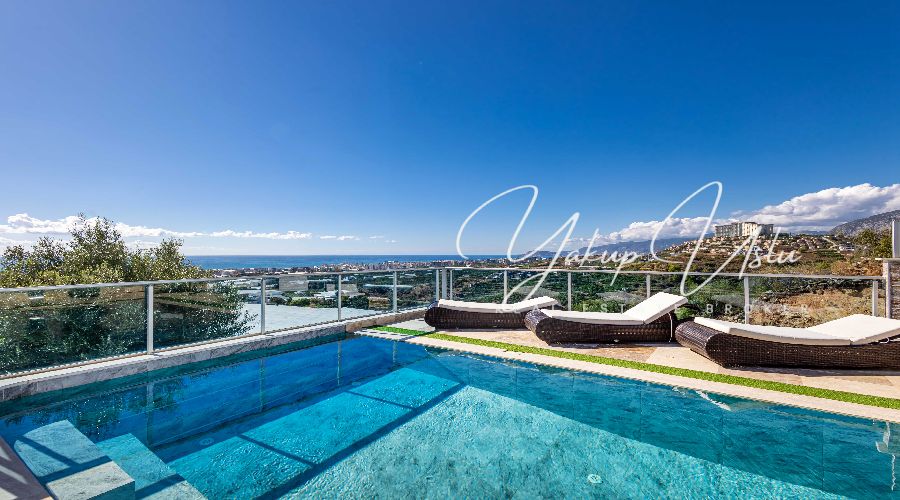 3-Bedroom Granada Villa for sale in KArgicak Alanya