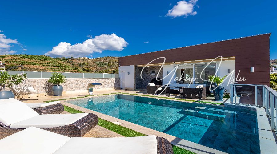 RealtorYakupUslu-IDEAL&Partners-Luxury-Villa-forsale-in-Kargicak-Alanya-Turkiye-real-estate-Granada-Villa-forsale-zuverkaufen-tillsalu001